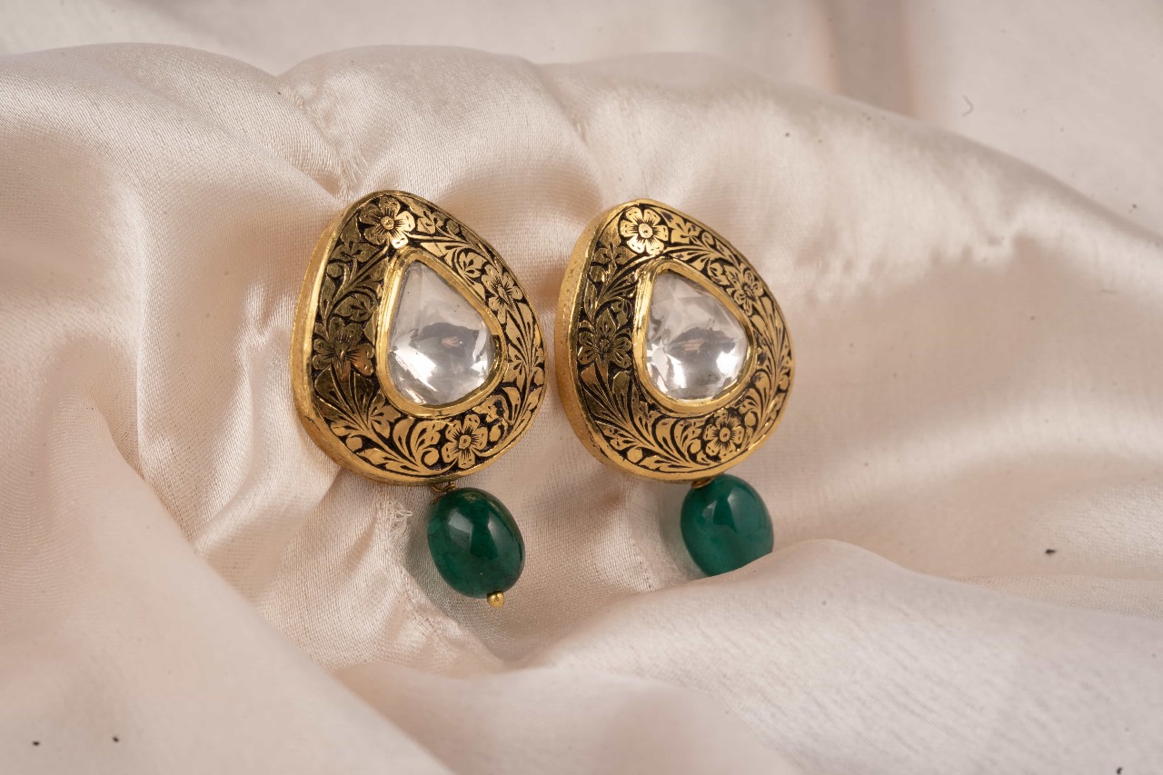 Antique Kundan Teardrop Earrings with Green Bead Drop